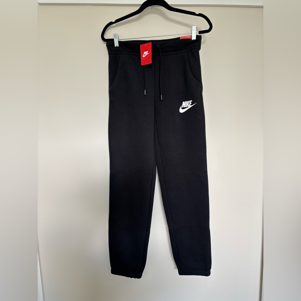Nike Black Joggers Relaxed Fit Sweatpants